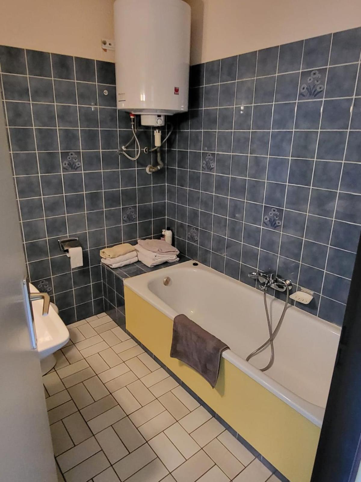 Studio Residentie Astrid Бреден Экстерьер фото